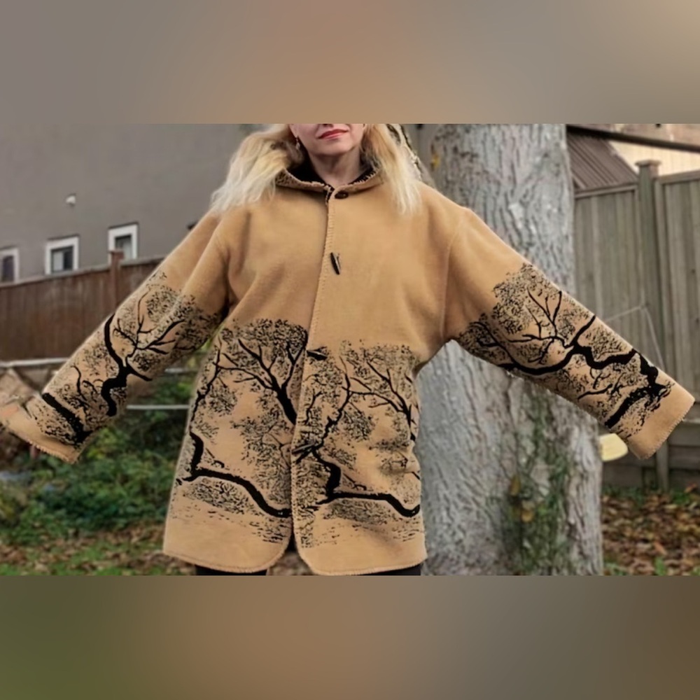 Vintage 1980s Cozy Fuzzy Reversible Brown Black Denali Polar Fleece Coat (Large) - Picture 2 of 13